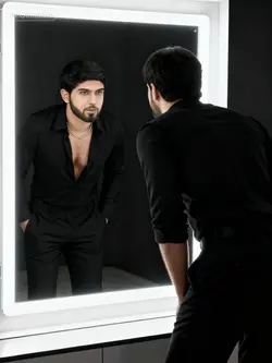 AI mirror photo