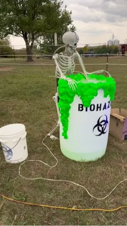 Puking Skeleton Deco