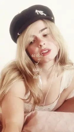 girlbloger moodboard