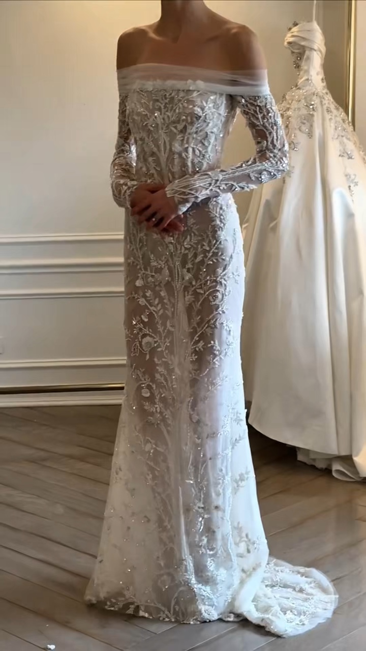 Hochzeitskleidung 	