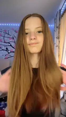 pink hair 