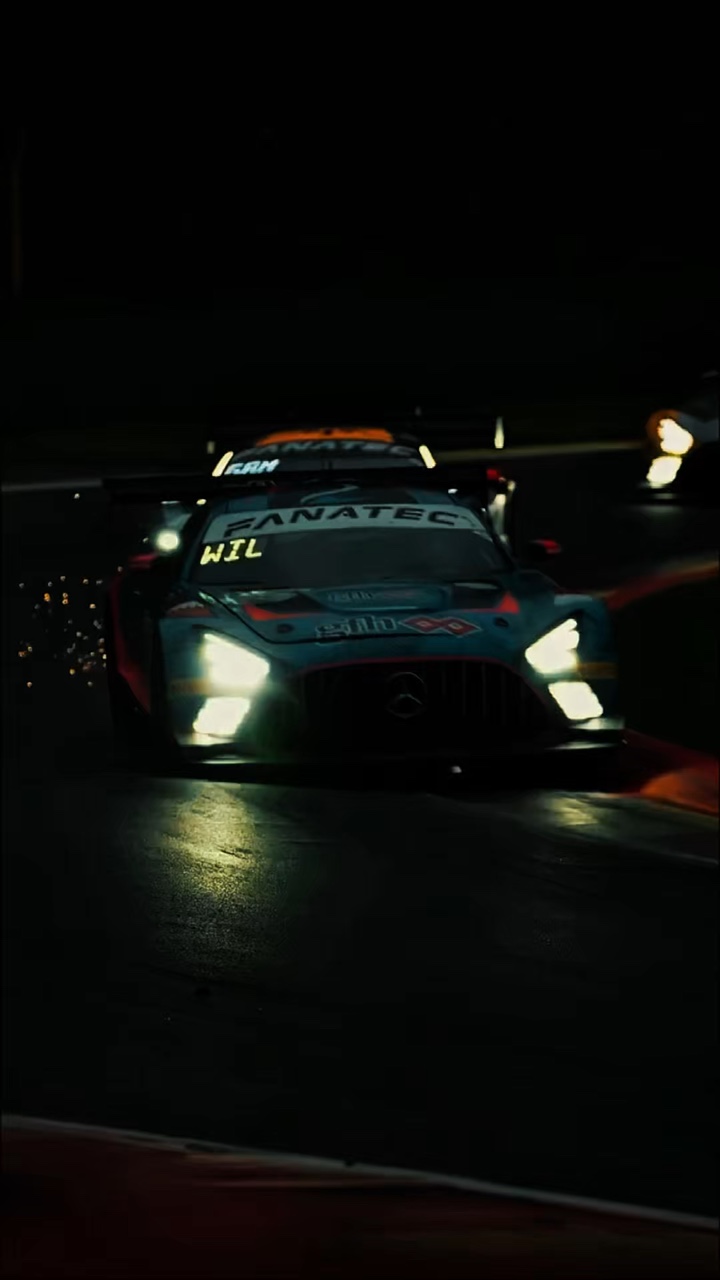 Racing car		