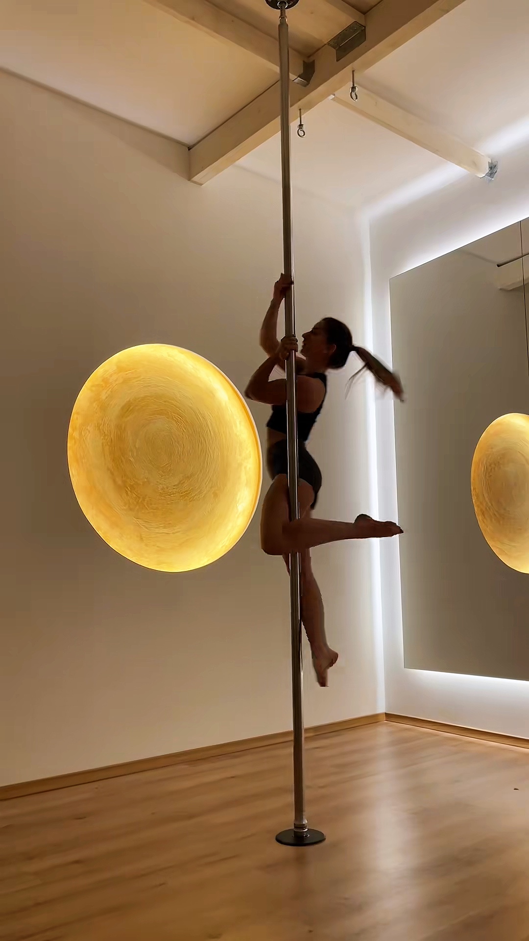 Pole dance