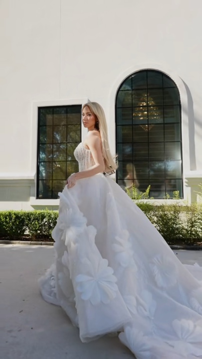 Wedding clothes 