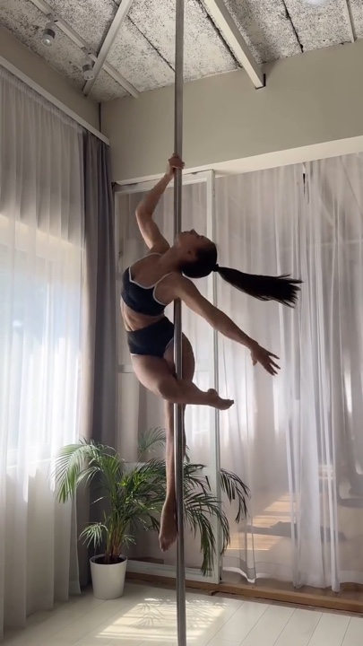 Pole dance