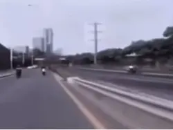 🏍️