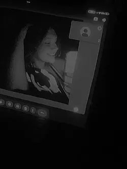 Long distance couple