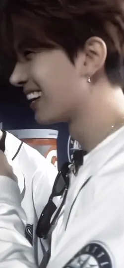 HAPPY BIRTHDAY HEE!!