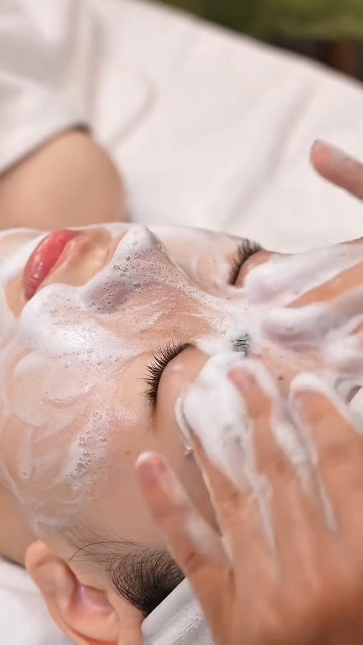 Korean facial 