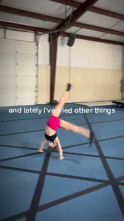 🩷📣🤸🏽‍♀️