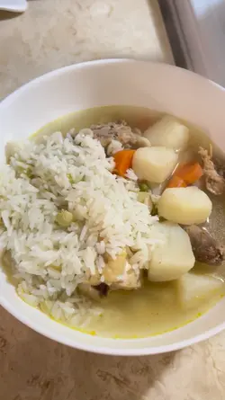 Caldo de pollo