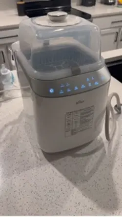 Baby bottle 