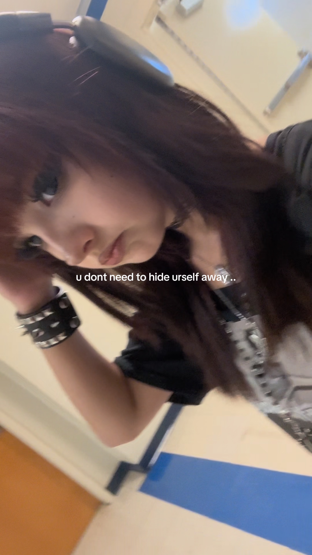 NOUVEAUX CHEVEUX AGHFHHSH