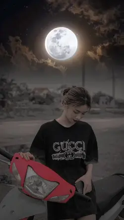 Trend ghép ảnh trăng