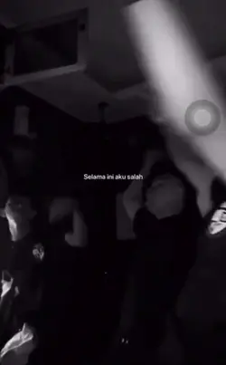 <𝟯
