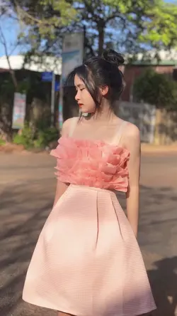 1 ảnh có màu