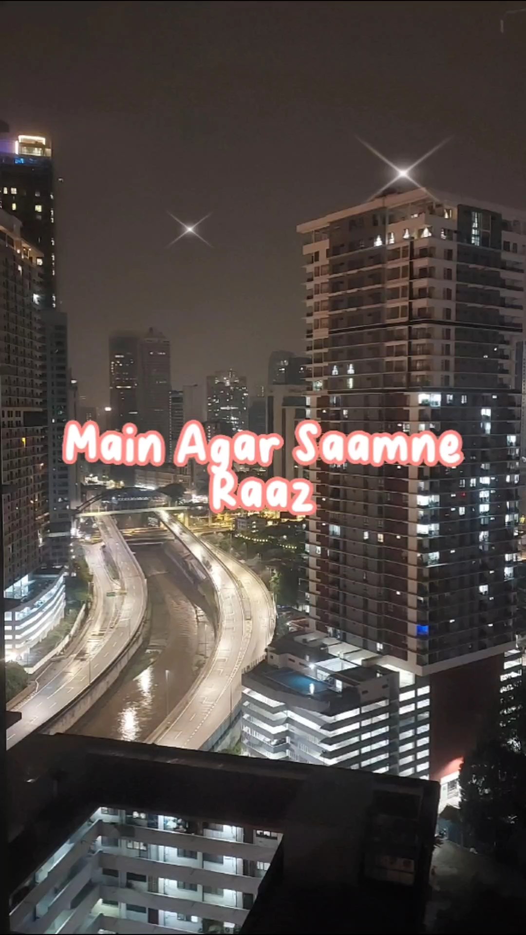 Main Agar Saamne
