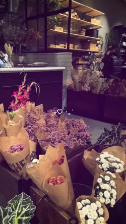 กลิ่นดอกไม้💐