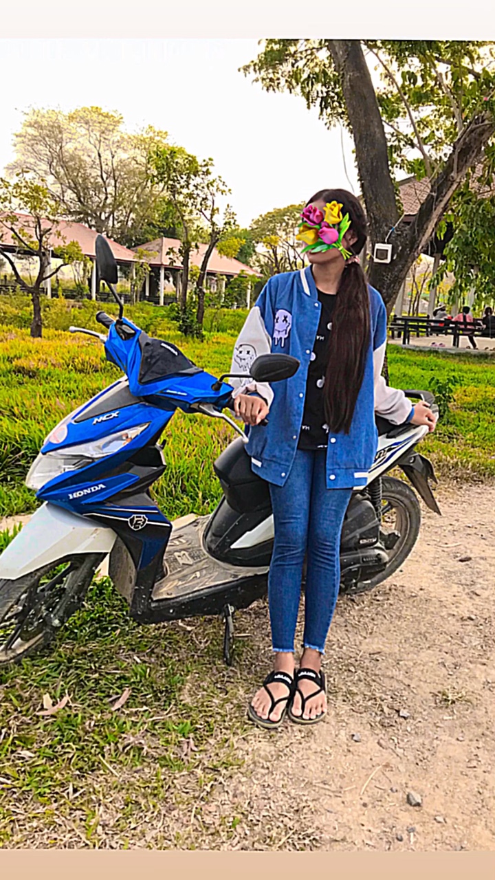 កាត់លេងទេ 😁 10រូប ✌🏻🤍