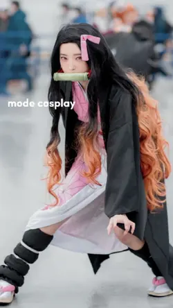VERSI COSPLAY