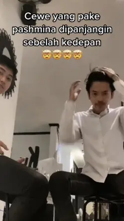 CWE YG PAKE PASHMINA