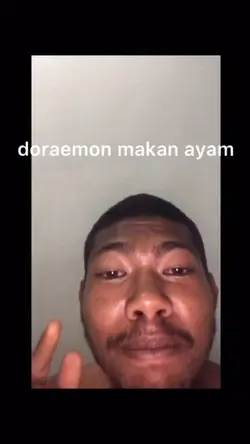 Doraemon makan ayam 