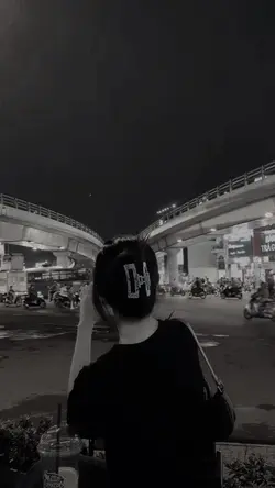 1 ẢNH + ĐEN TRẮNG 