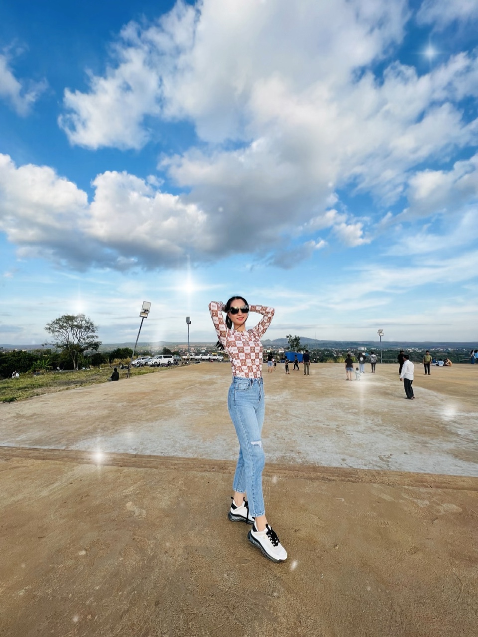 អូនព្រាត់ពីបងព្រាត់ទាំងស្រឡាញ់