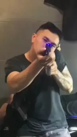 Anh đã bắn trúng