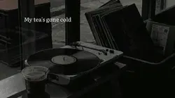 16 : 9