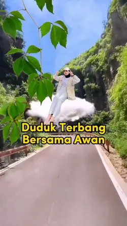 terbang bersama awan
