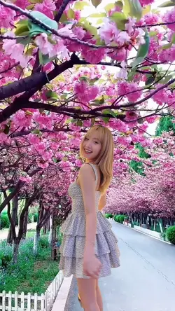 Xoá phông ghép ảnh