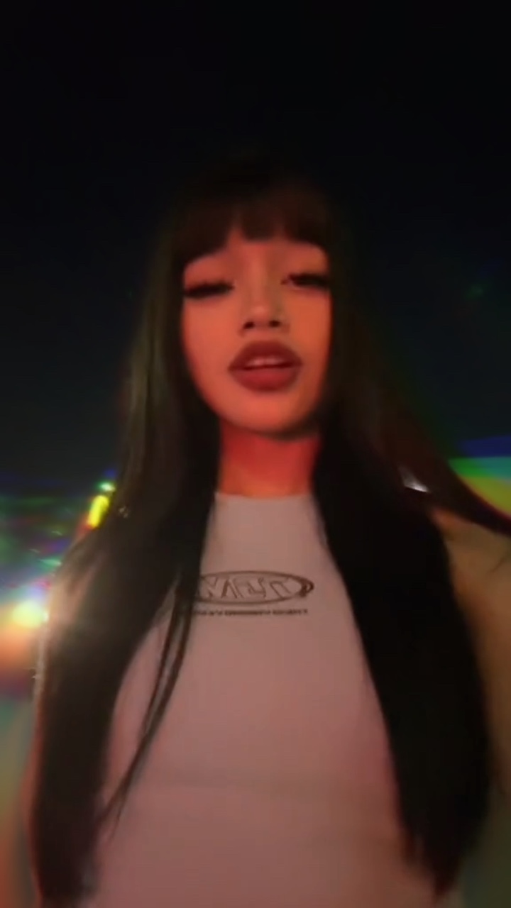BEAUTIFUL GIRLS SLOW