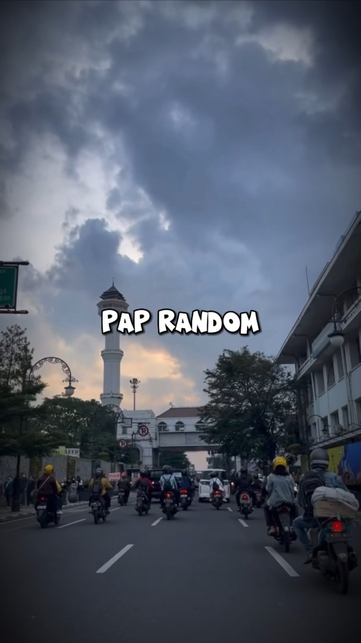 1 VIDEO 12 FOTO