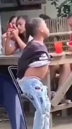 MEME BUAT FOTO TEMEN