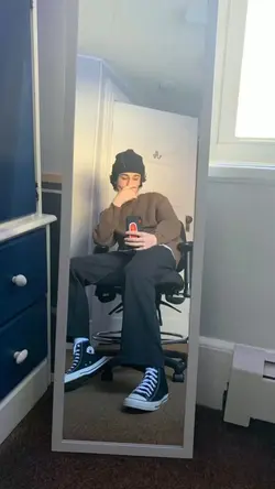 1 video 4 photo