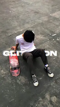 GLITCH ON
