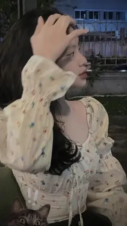 Bán Báh Mì Lo Cho Em