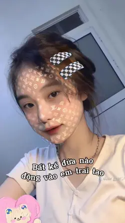 Động vào em trai tao