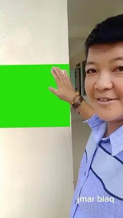 P.32 Painting moment