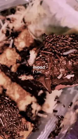 video x foto makanan