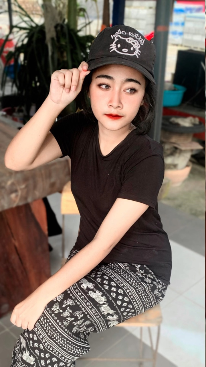 รักแล้วรักเลยเข้าใจมั้ย