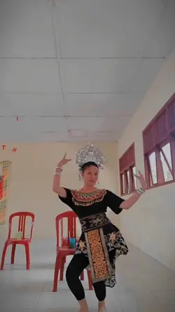 tari Dayak slowmo