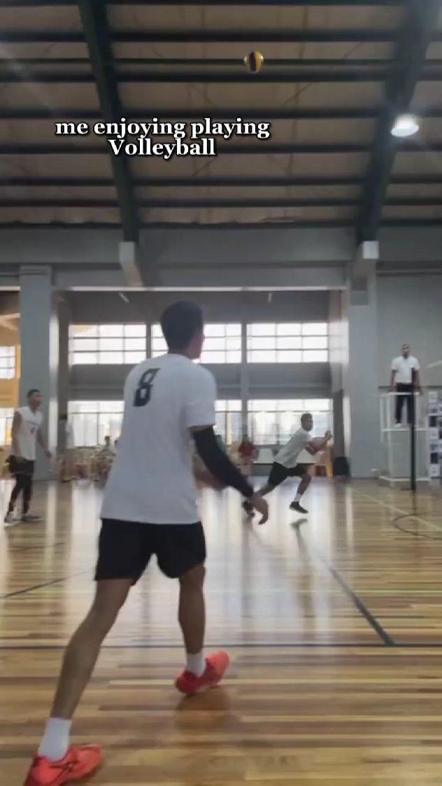 ENJOYING VOLLEYBALL