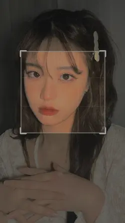 Trend cắt ảnh + Màu