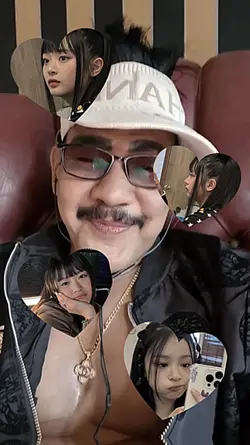 <3