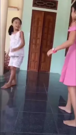 Meme Tình Chị Em