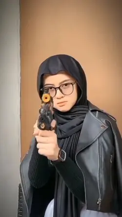 DI TEMBAK LOVE CEWEK