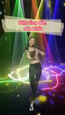 H.ứng đèn sân khấu