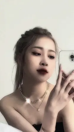 1 VIDEO + DỪNG HÌNH